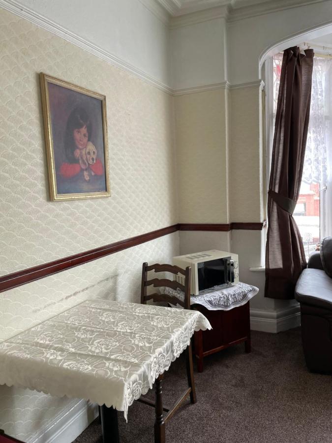 The Jewel Of The Sea Bed & Breakfast Blackpool Luaran gambar